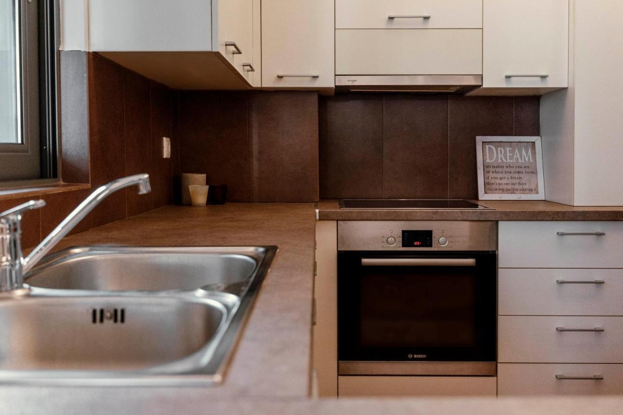 Lykabettus Gem With Yard And Parking Apartamento Atenas Exterior foto