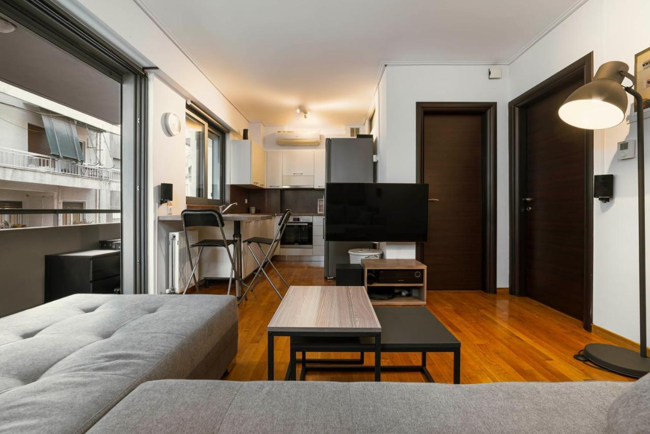 Lykabettus Gem With Yard And Parking Apartamento Atenas Exterior foto