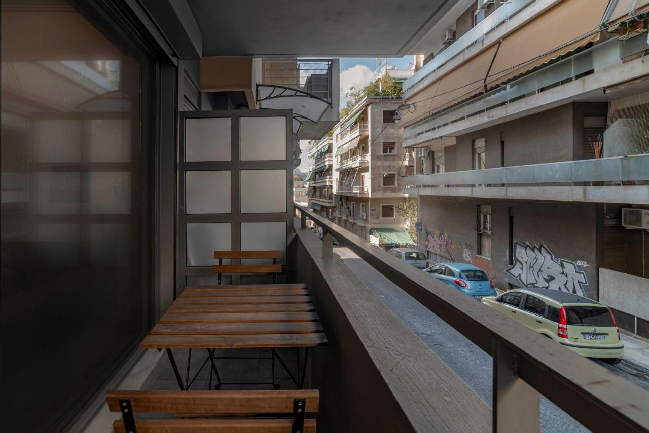 Lykabettus Gem With Yard And Parking Apartamento Atenas Exterior foto