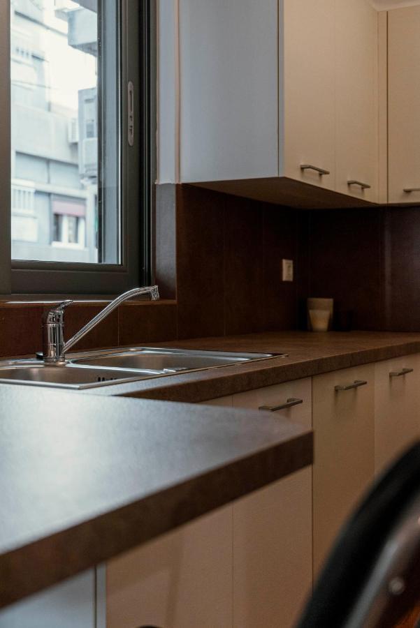 Lykabettus Gem With Yard And Parking Apartamento Atenas Exterior foto