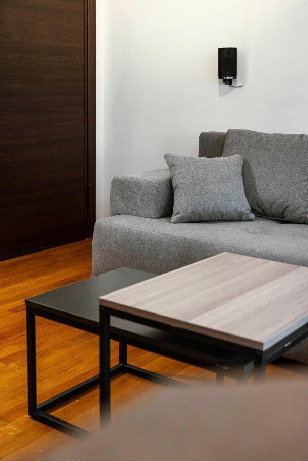 Lykabettus Gem With Yard And Parking Apartamento Atenas Exterior foto